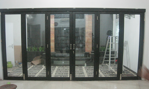 Pintu Penyekat Alumunium